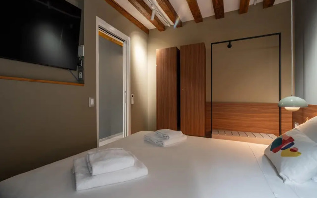 Venice Jewel Canal View by Wonderful Italy