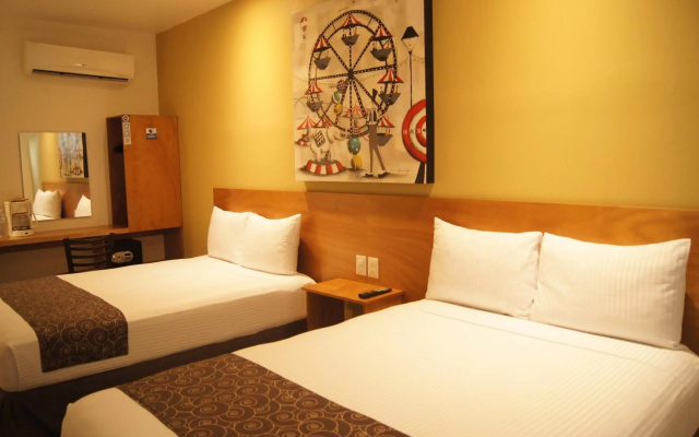 AM Hotel & Plaza