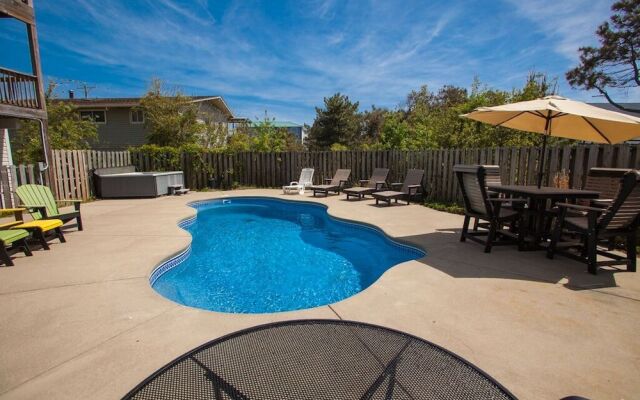 Straight To The Beach by RedAwning