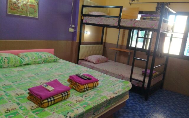 RueangSriSiRi Guest House 2