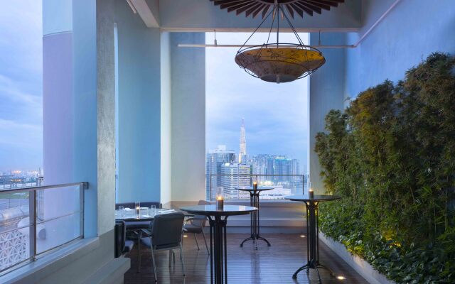 Sheraton Saigon Grand Opera Hotel