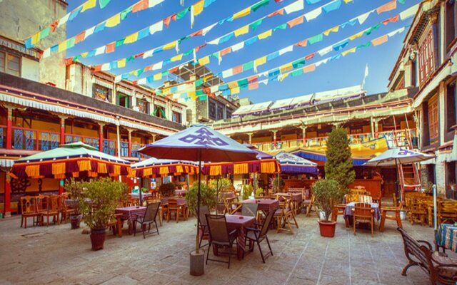 Lhasa Badacang Hotel