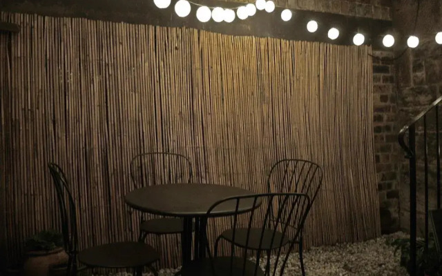 Central and Modern with a Garden