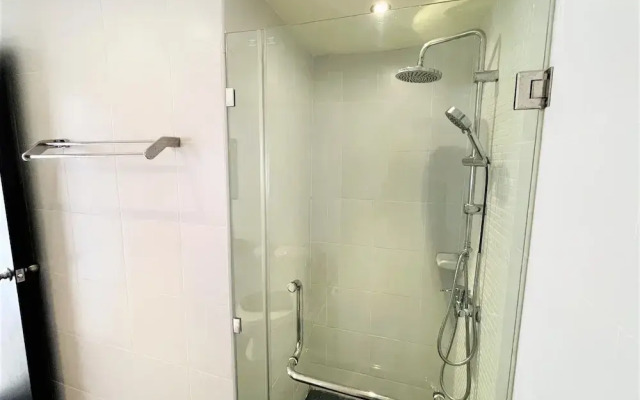 Ocean View Treasure by Lofty