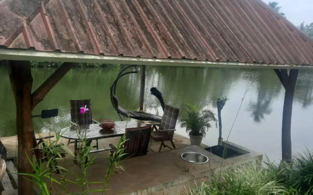 Orchid Island B&B on the River with Pool & Jetty