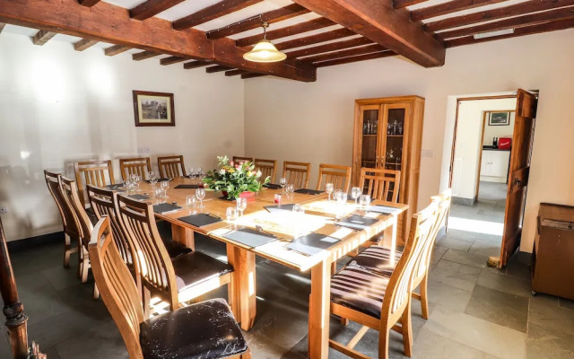 Maestyddyn Farm House