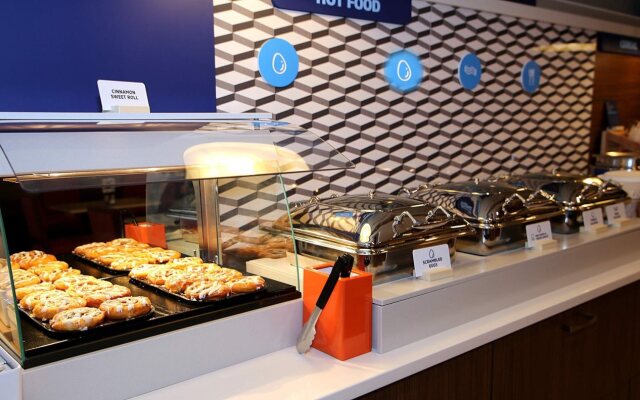 Holiday Inn Express & Suites Ashland by IHG