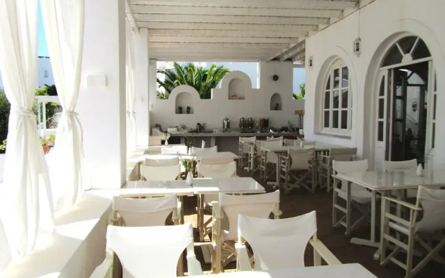 Porto Scoutari Romantic Hotel