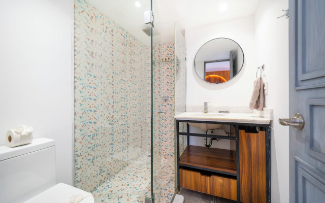2 BR Condo - Rooftop Ocean View Joy 202
