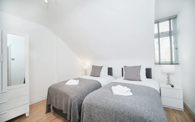 Flat 5 - 61 Old Dover Road