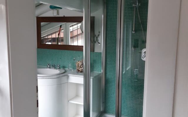 S. Trinità 18, Suites & Rooms