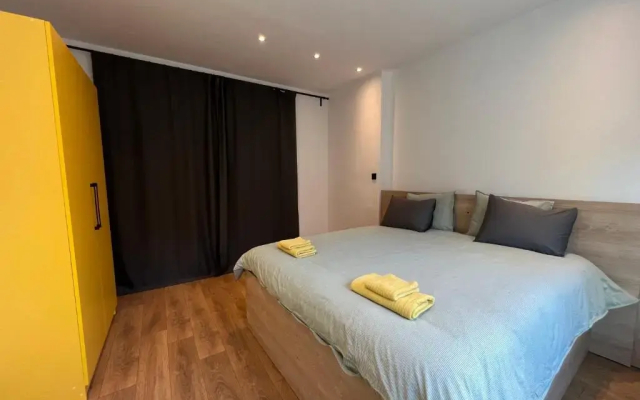 Home 12