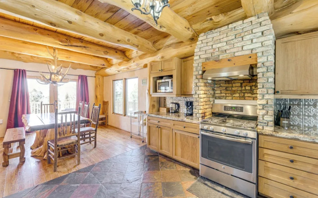 'burning Sky Lodge': Private Hot Tub & Ski-in/out