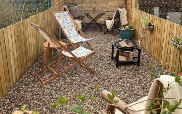 Newburghaprtment/scotland/sleeps 4/firepit/garden