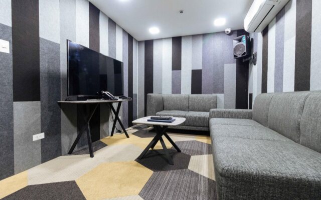 Prime Hotel by Reddoorz