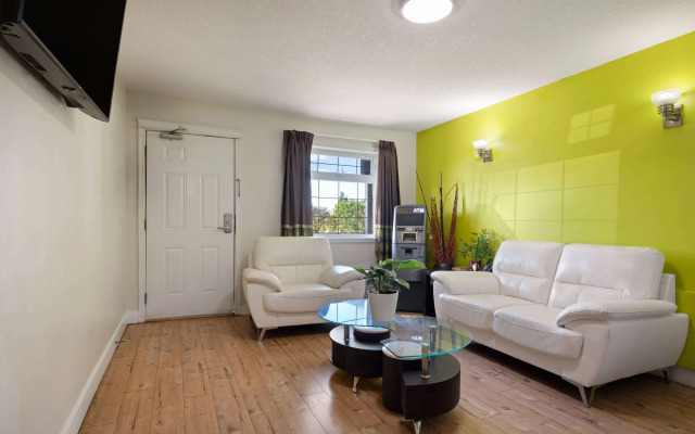 Super 8 Fort McMurray