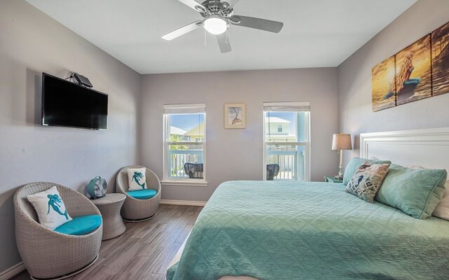 La Sirena - Overlooking Nature Preserve