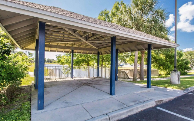 Suburban Studios Melbourne Airport