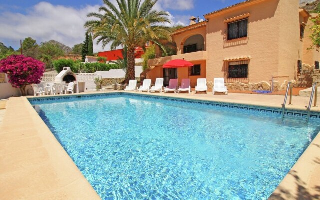 Detached Villa With Private Swimming Pool in Calpe Suitable for Families and Groups