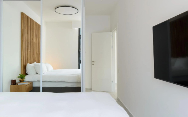 Sea&City by HolyGuest