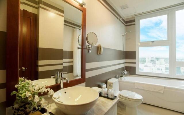 Nhat Ha L'Opera Hotel