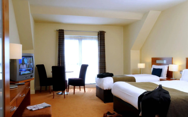 Raheen Woods Hotel