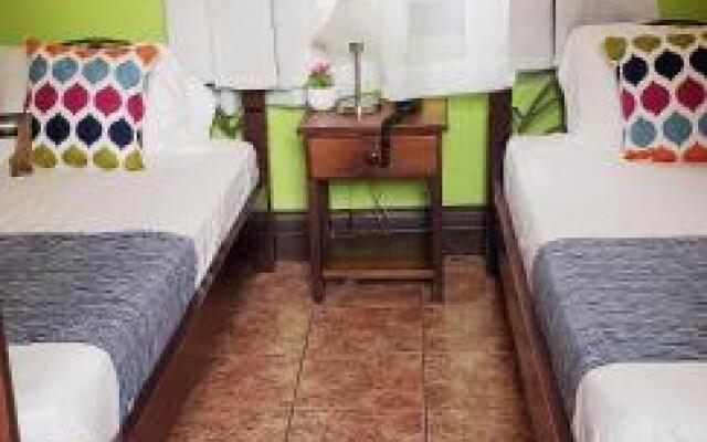 Alajuela City Hotel & Guest House