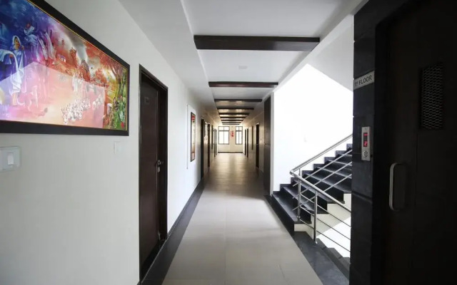 OYO Rooms Ahmedabad Airport Gandhinagar Highway