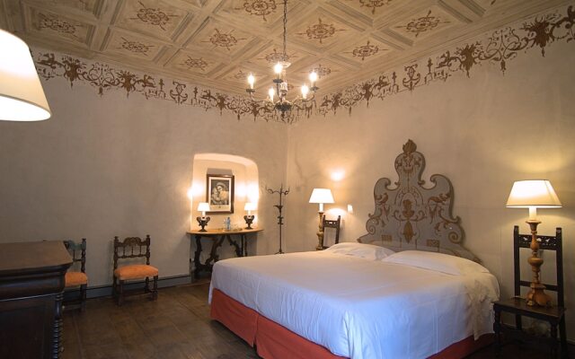 Palazzo Juvalta Resort