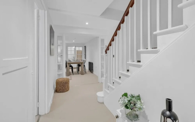 Central Snug With Patio By My Getaways