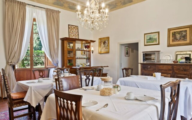 Classic Villa in Firenze with Whirlpool