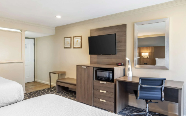 Best Western Plus Hill House