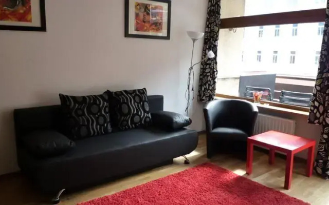 Brucker Bundestrasse Lakeside