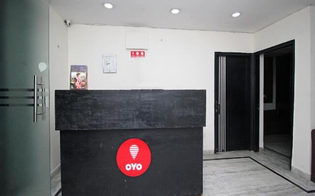 OYO 9069 Hotel WP 13