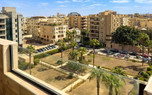 Posh & Panoramic 2bdr Rooftop 5 Min To Airport