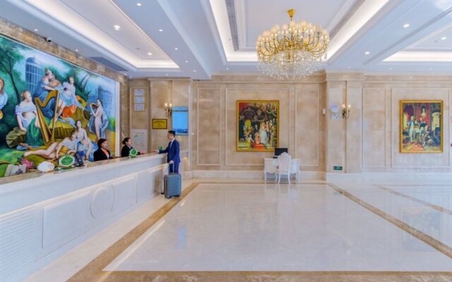 Vienna International Hotel (Xinwuzhong, Dengcheng Avenue, Xiangyang)