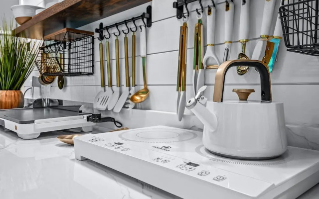 Dream Catcher 1 Bedroom Home by RedAwning