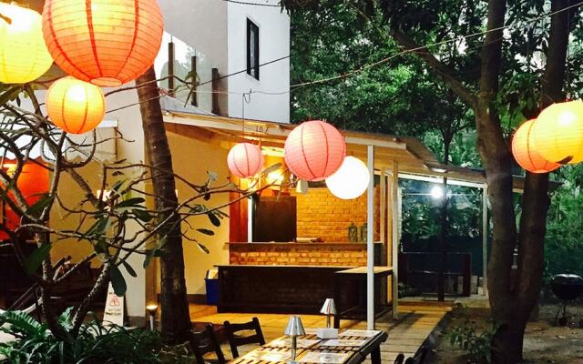 Mango Beach House Kihim Alibaug