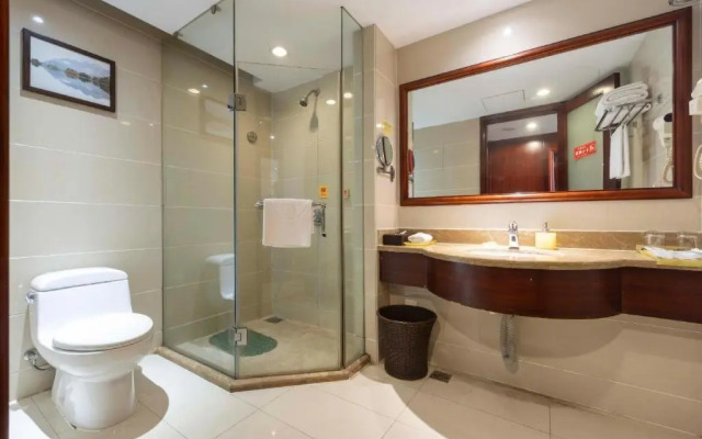 Yiyang Huatian Hotel
