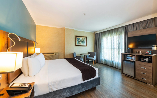 Grand Park Hotel & Suites Downtown Vancouver, an Ascend Collection Hotel