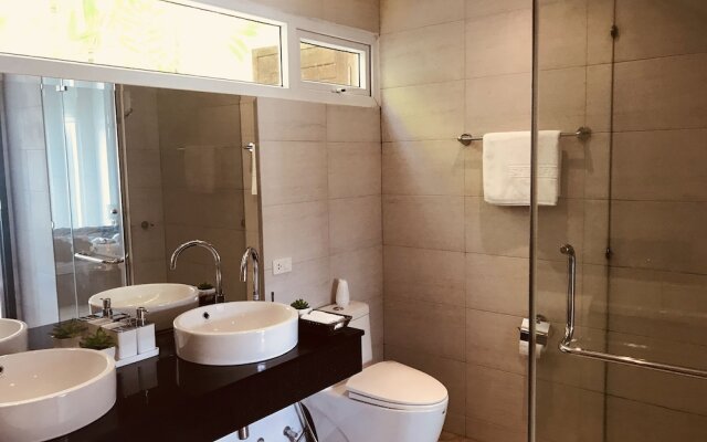 Skylight Villa B-01