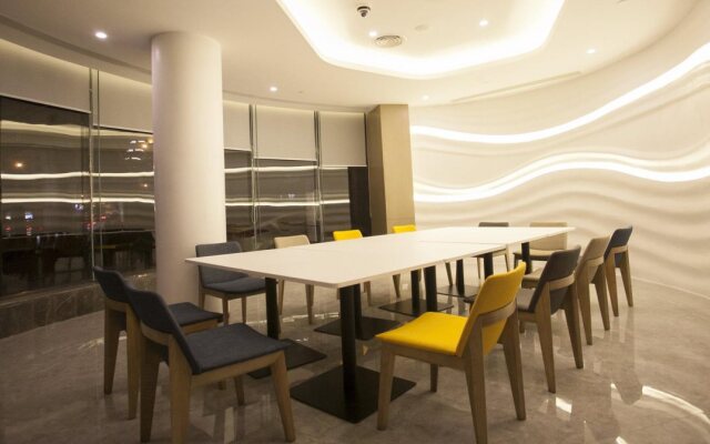 Holiday Inn Express Xiamen City Center by IHG