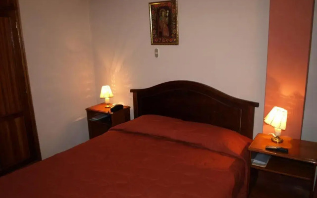 Qelqatani Hotel