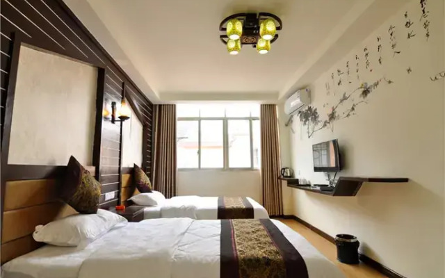 ZhanguaJiaJie Huluju Inn