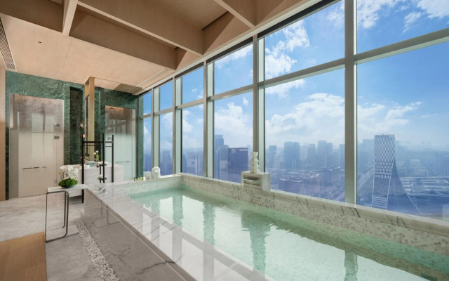 Grand Bay Hotel Chengdu