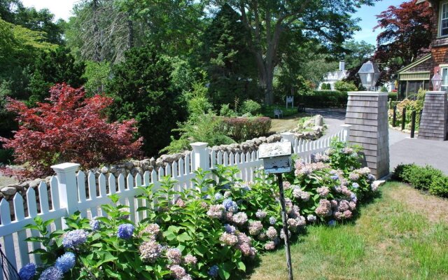 Fernbrook Inn
