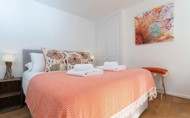 Host Stay Sunny Terrace on Robert Street