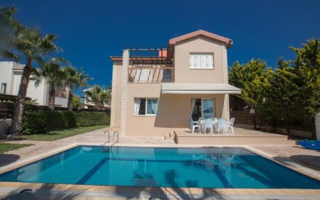 Beautiful 5 Star Holiday Villa in a Prime Location in Sotira, Book Early To Secure Your Dates, Sotira Villa 1303