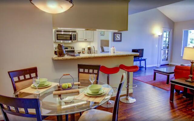 Sunshine Suites at Hillcrest