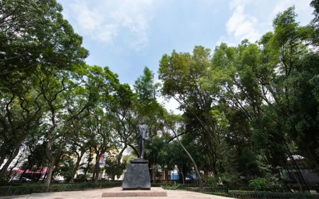 Parkfront PH Private Terrace Near Polanco